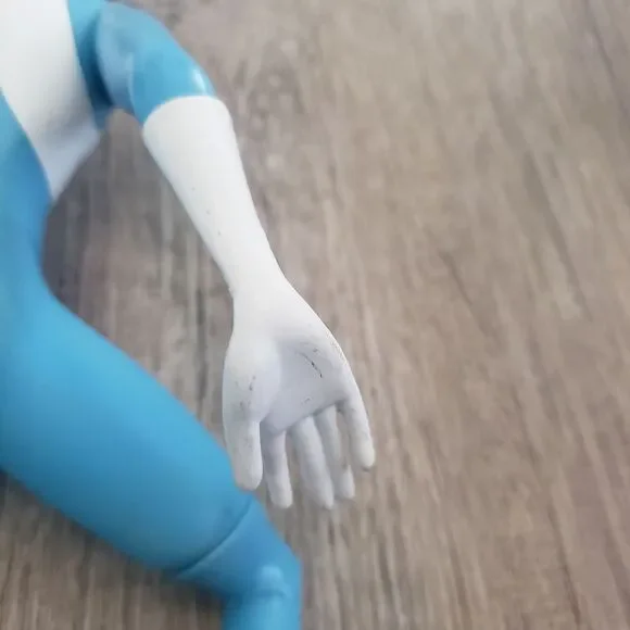 Vintage 2003 Frozone Disney Pixar Hasbro The Incredibles 10" Action Figure - Picture 9 of 12